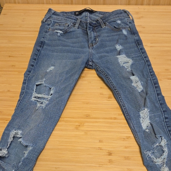 Hollister Distressed Denim Skinny Jeans - Picture 1 of 4